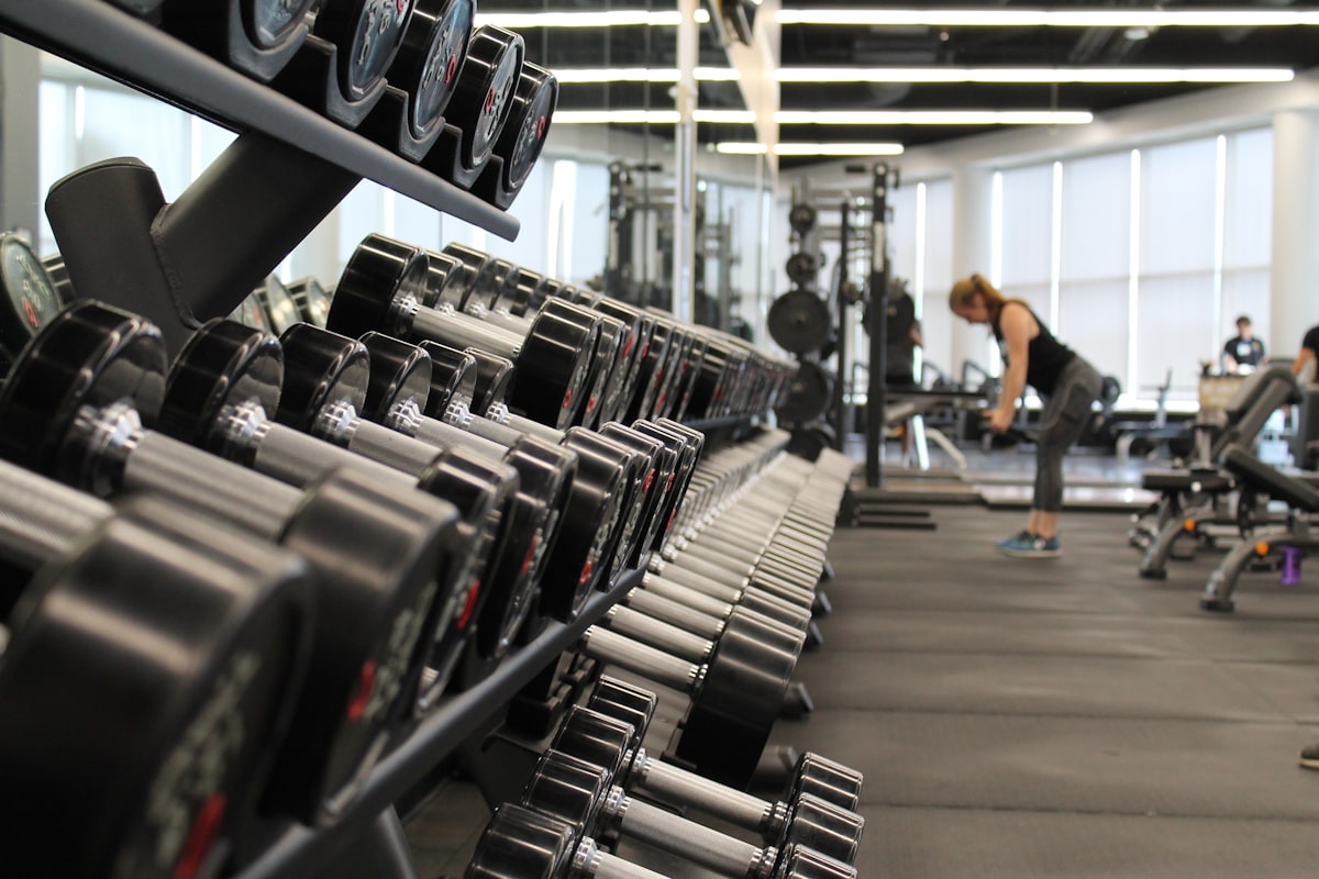 Athlete performing strength testing in the gym